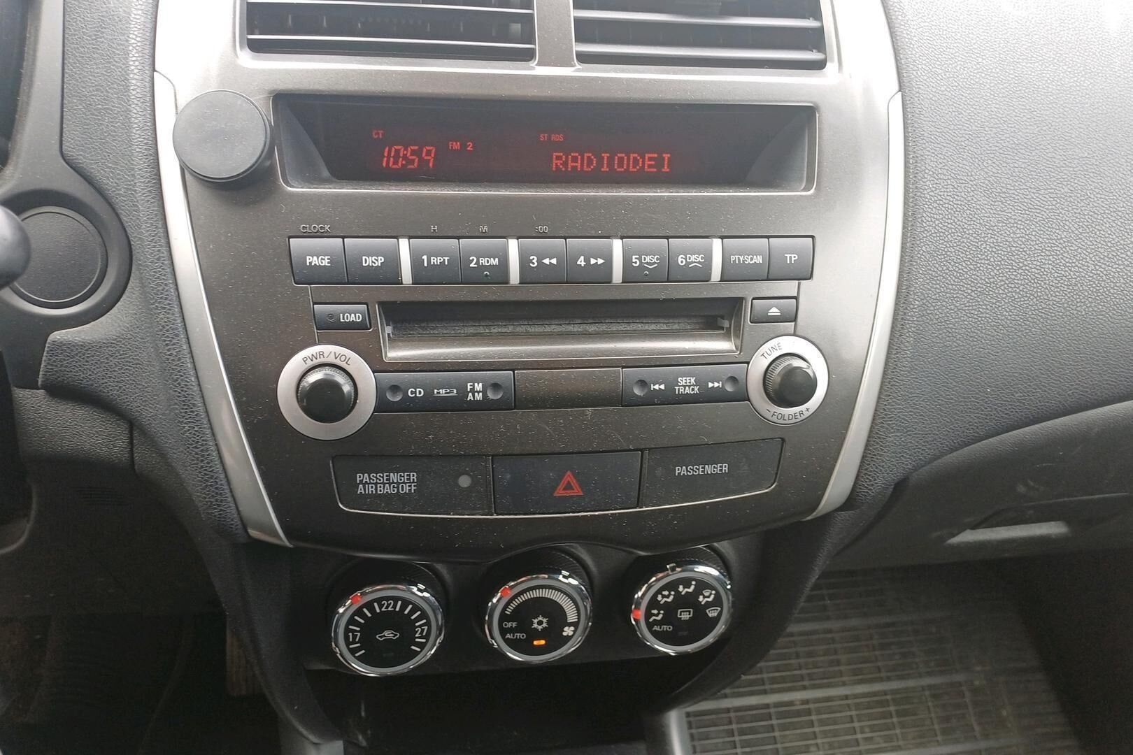 Mitsubishi ASX iso kuva 13