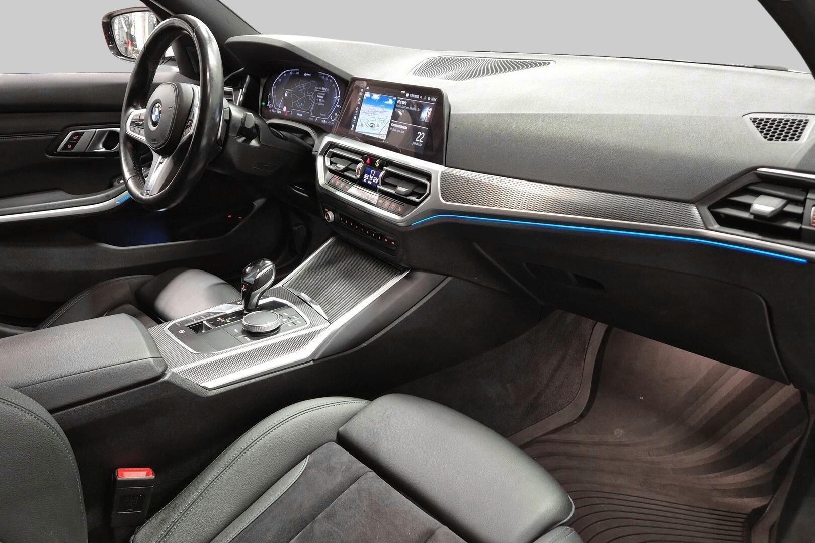 BMW 3-SARJA iso kuva 4