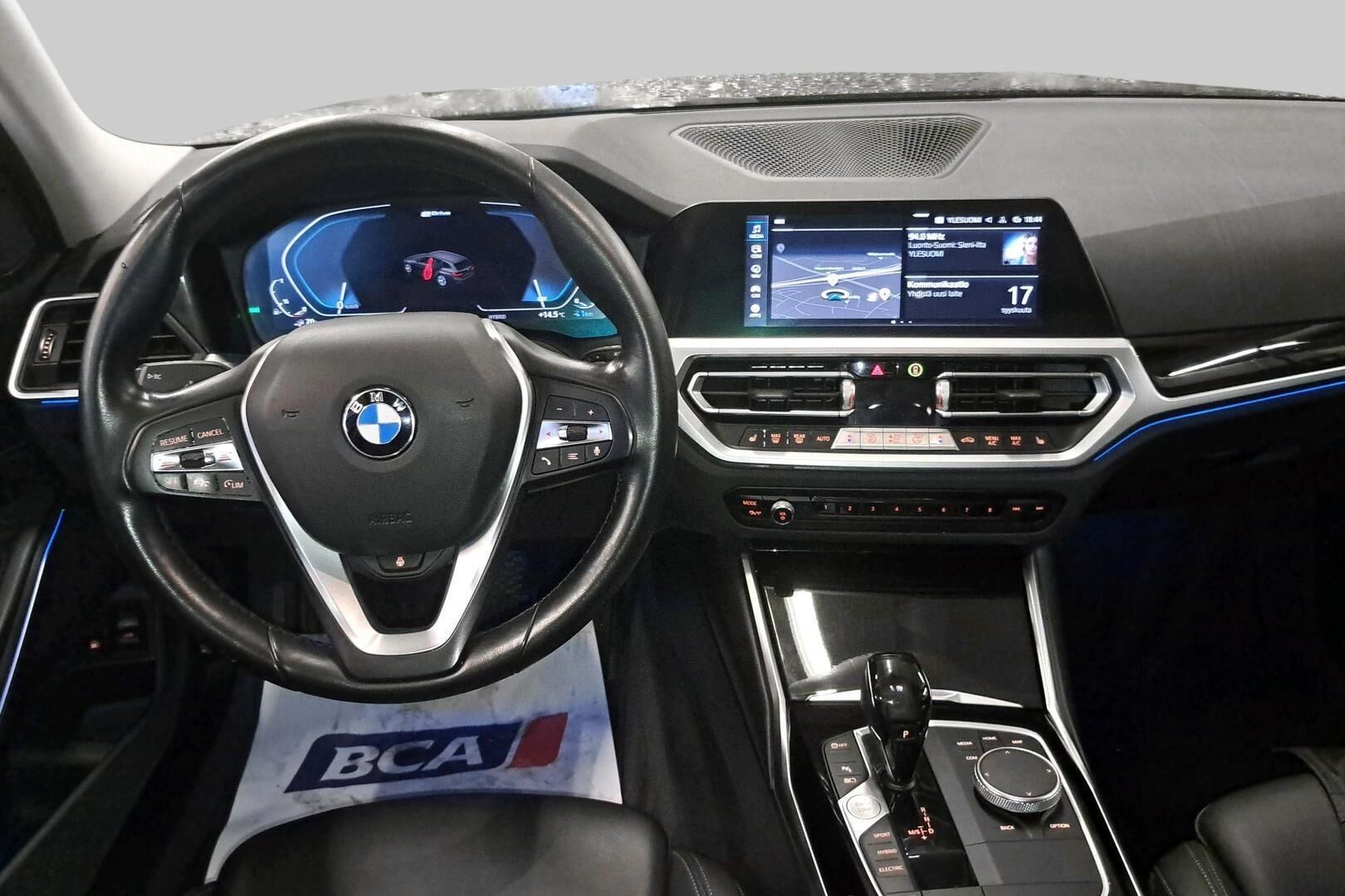 BMW 3-SARJA iso kuva 2