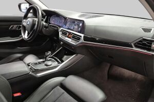 BMW 3-SARJA esikatselu 4