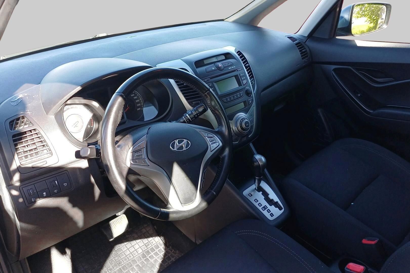Hyundai ix20 iso kuva 2