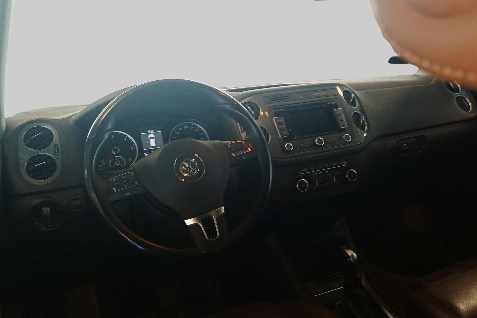 Volkswagen Tiguan iso kuva 3