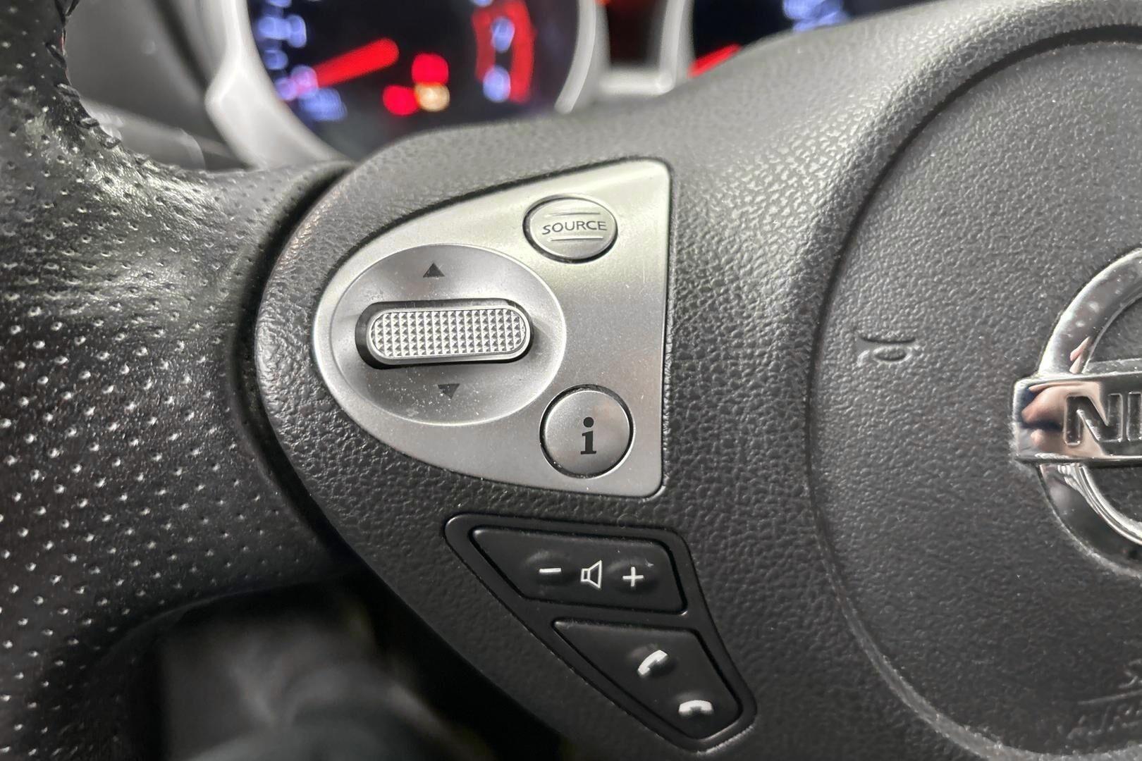 Nissan Juke iso kuva 13