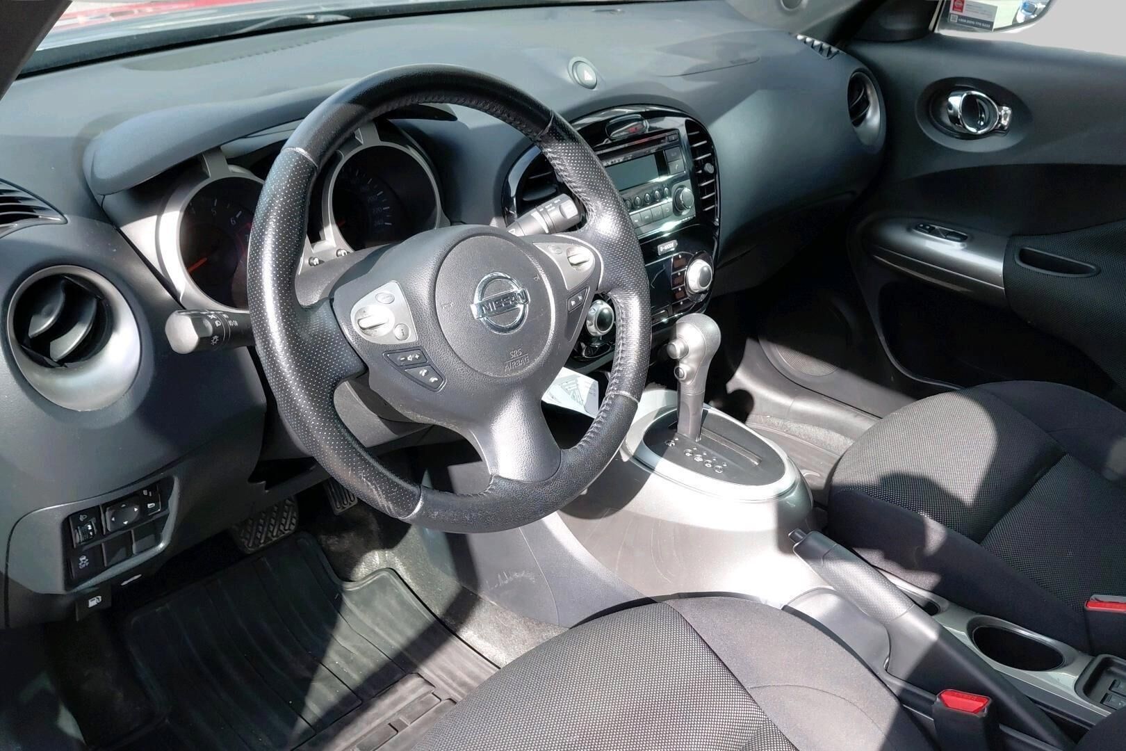 Nissan Juke iso kuva 2