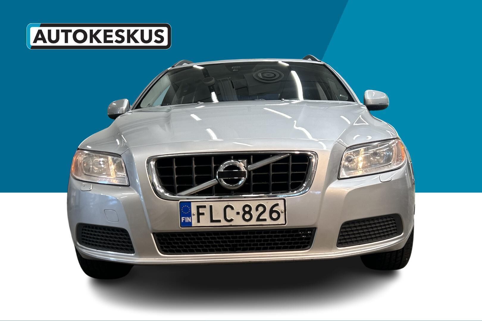Volvo V70 iso kuva 1