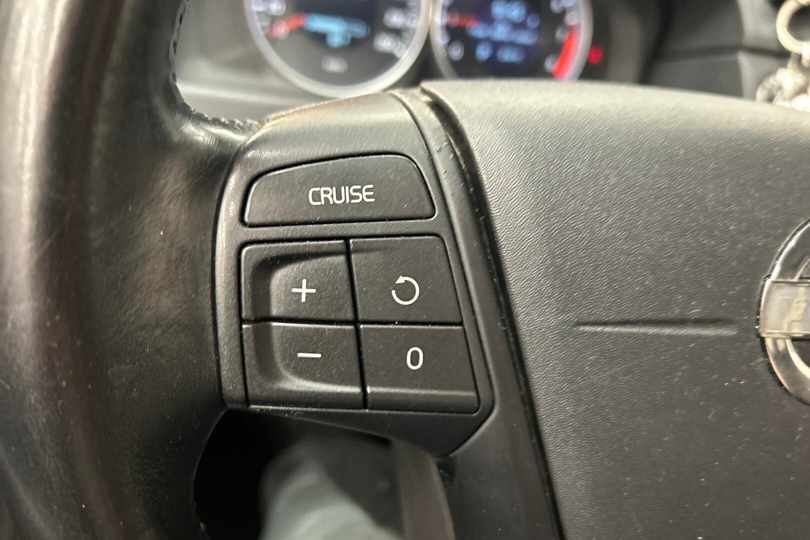Volvo V70 iso kuva 18
