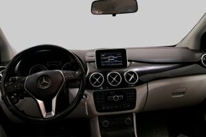 Mercedes-Benz B esikatselu 0