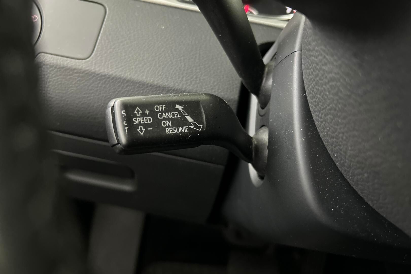 Volkswagen Passat iso kuva 27