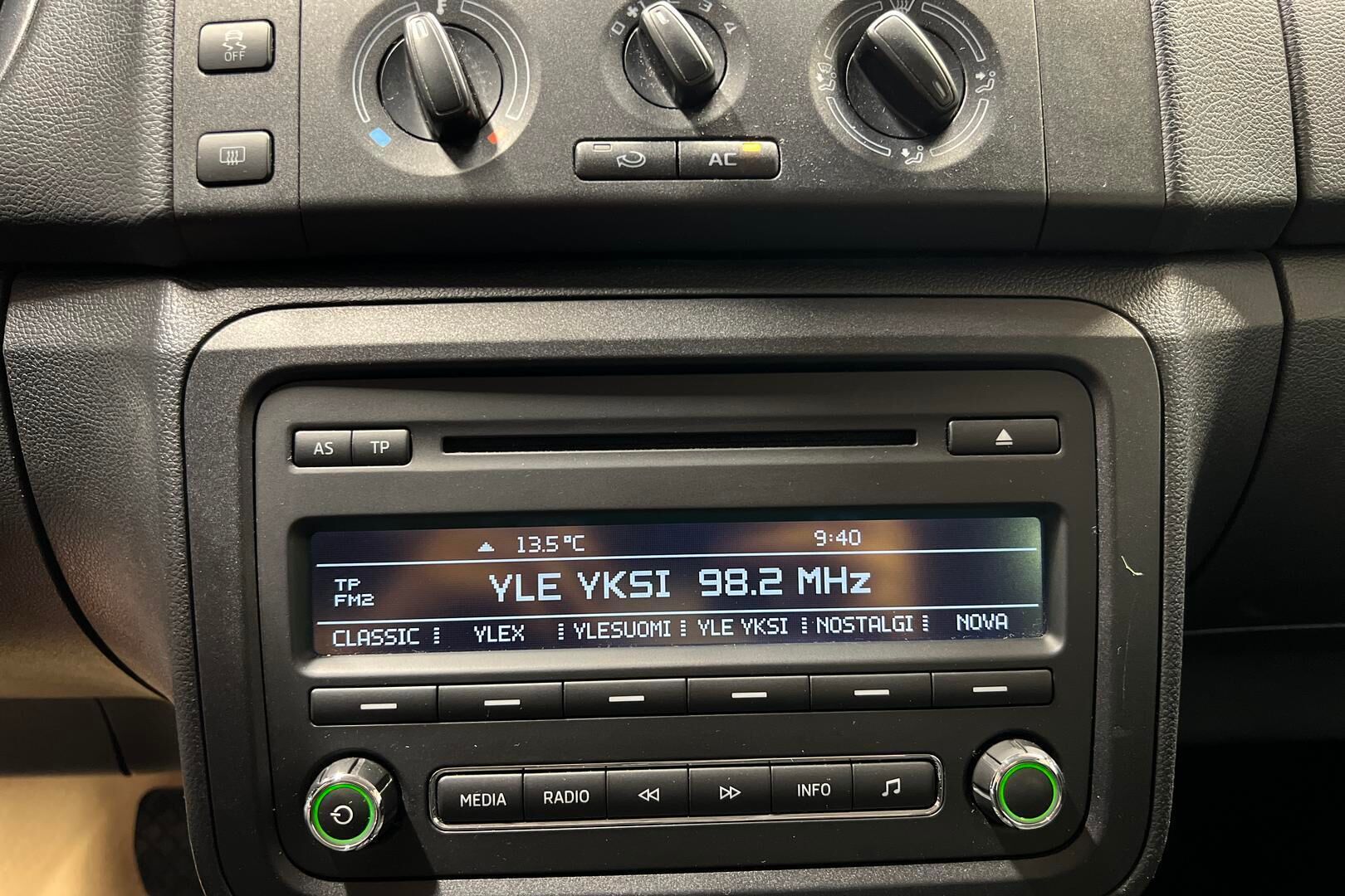 Skoda Fabia iso kuva 15