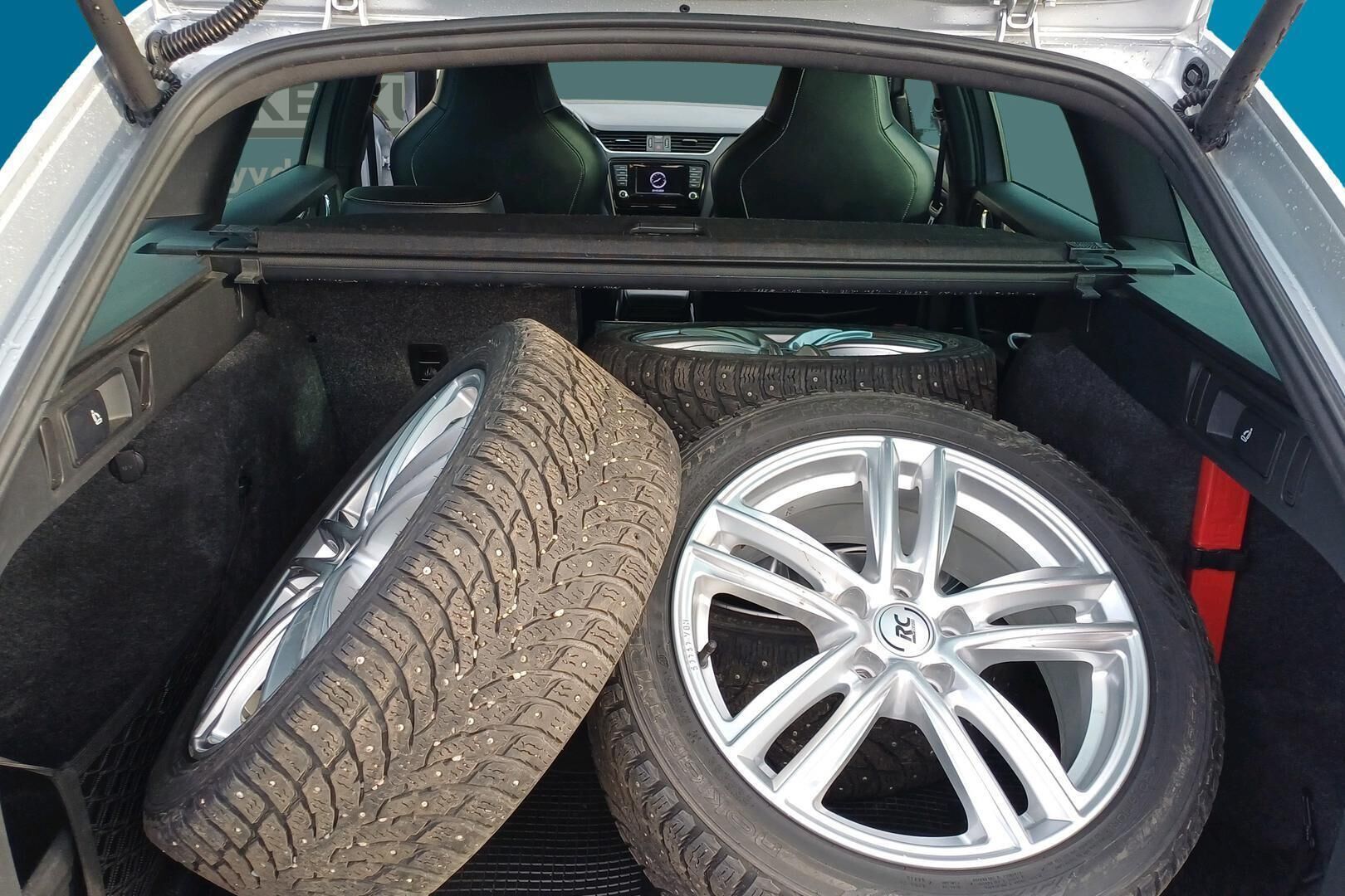 Skoda MYYDÄÄN HUUTOKAUPAT.COM iso kuva 11