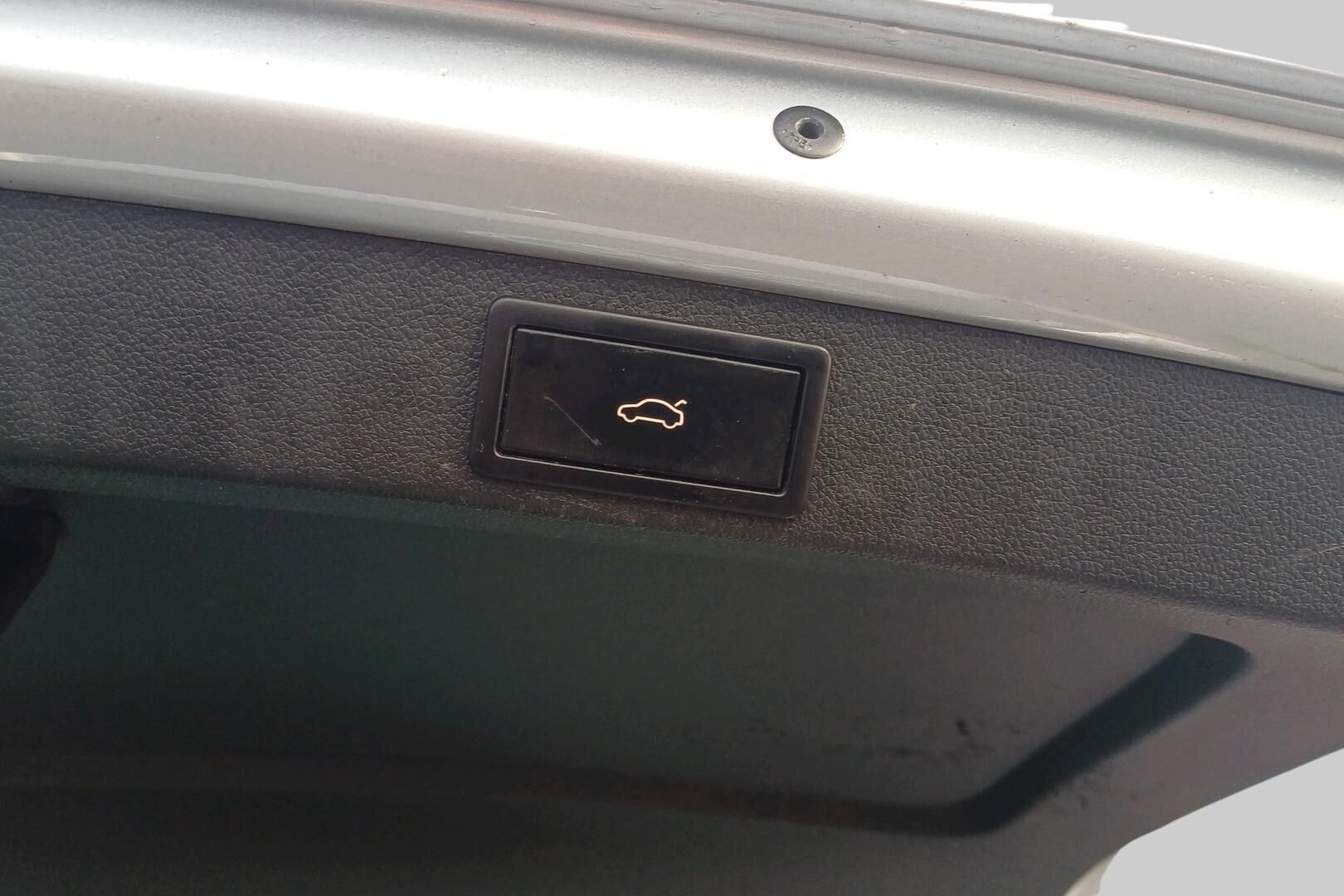 Skoda MYYDÄÄN HUUTOKAUPAT.COM iso kuva 13