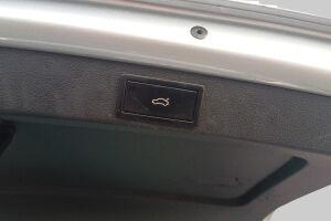 Skoda MYYDÄÄN HUUTOKAUPAT.COM esikatselu 13