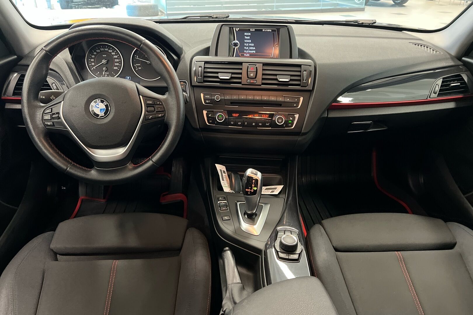 BMW 1-sarja iso kuva 18