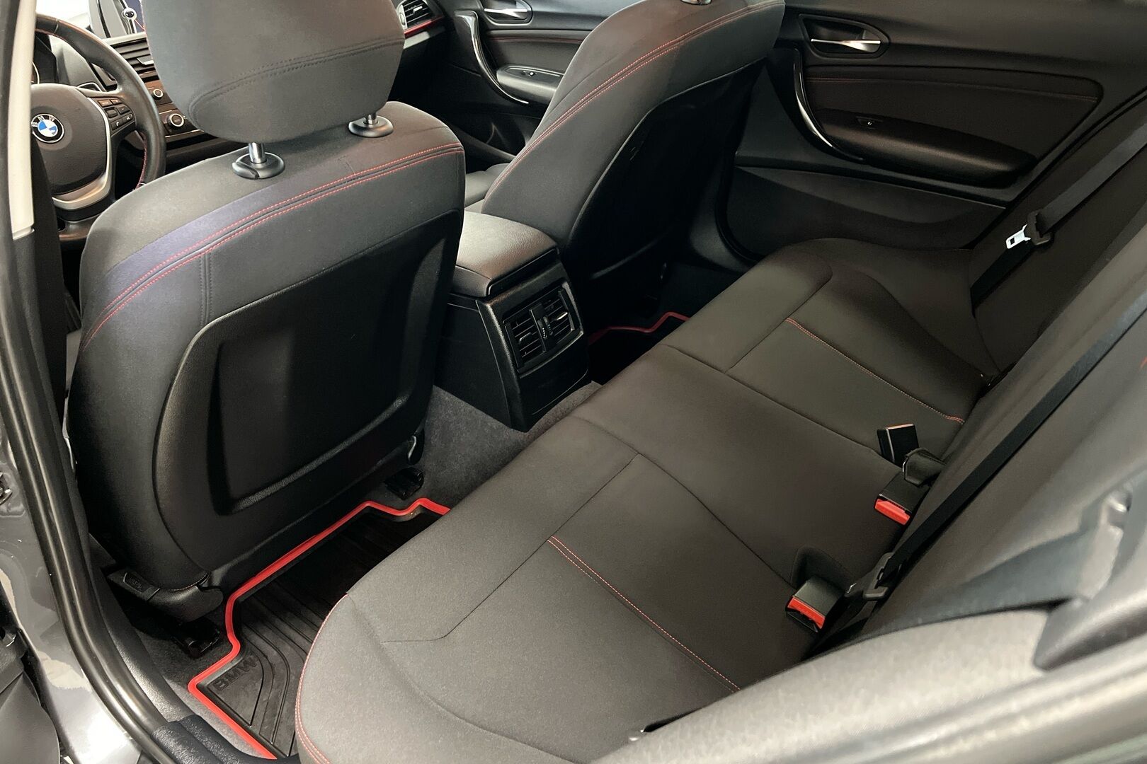 BMW 1-sarja iso kuva 8