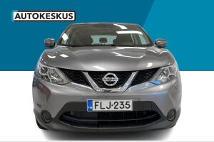 Nissan Qashqai esikatselu 1