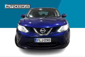 Nissan Qashqai esikatselu 1