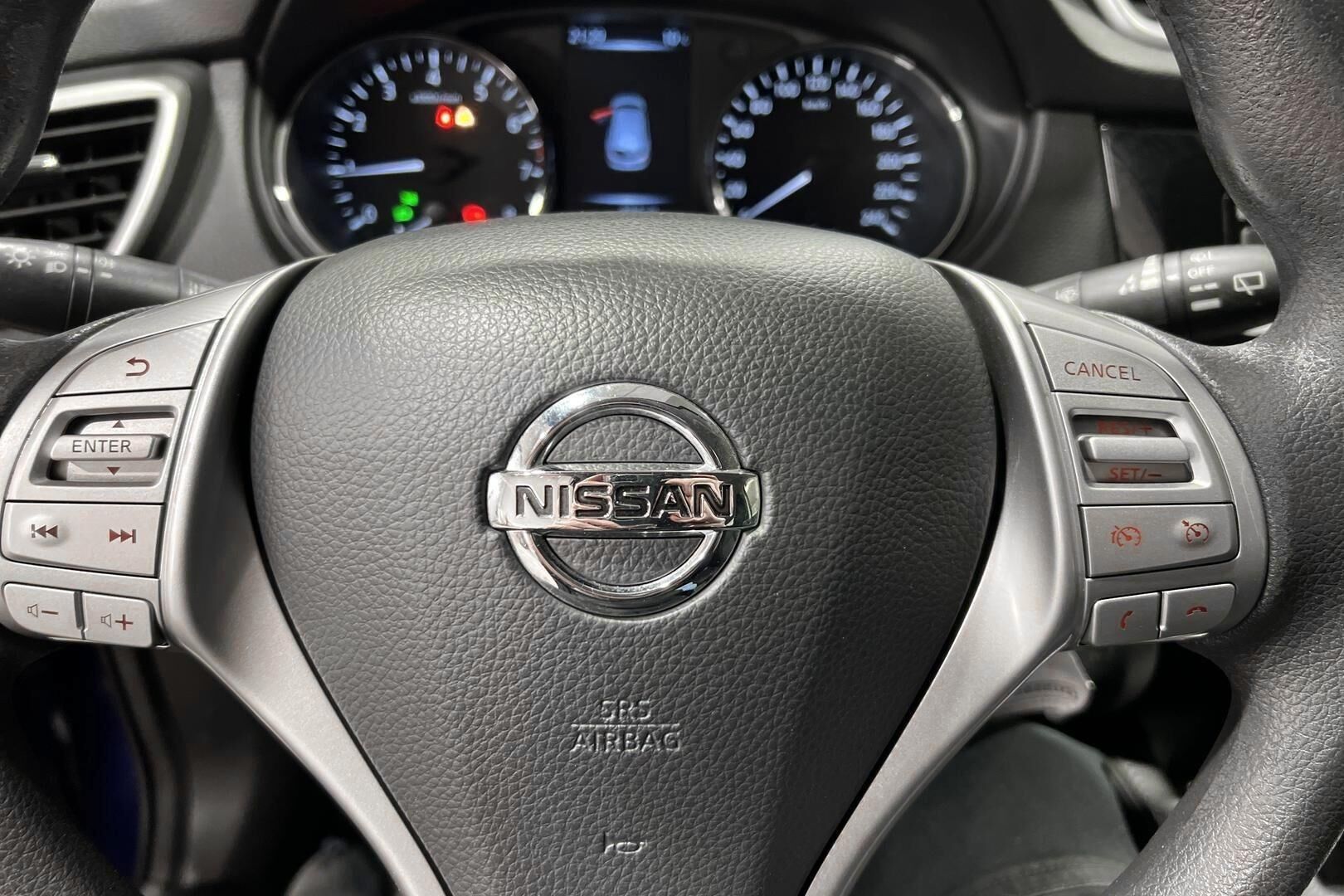 Nissan Qashqai iso kuva 14