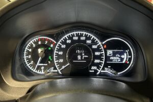 Nissan Note esikatselu 13