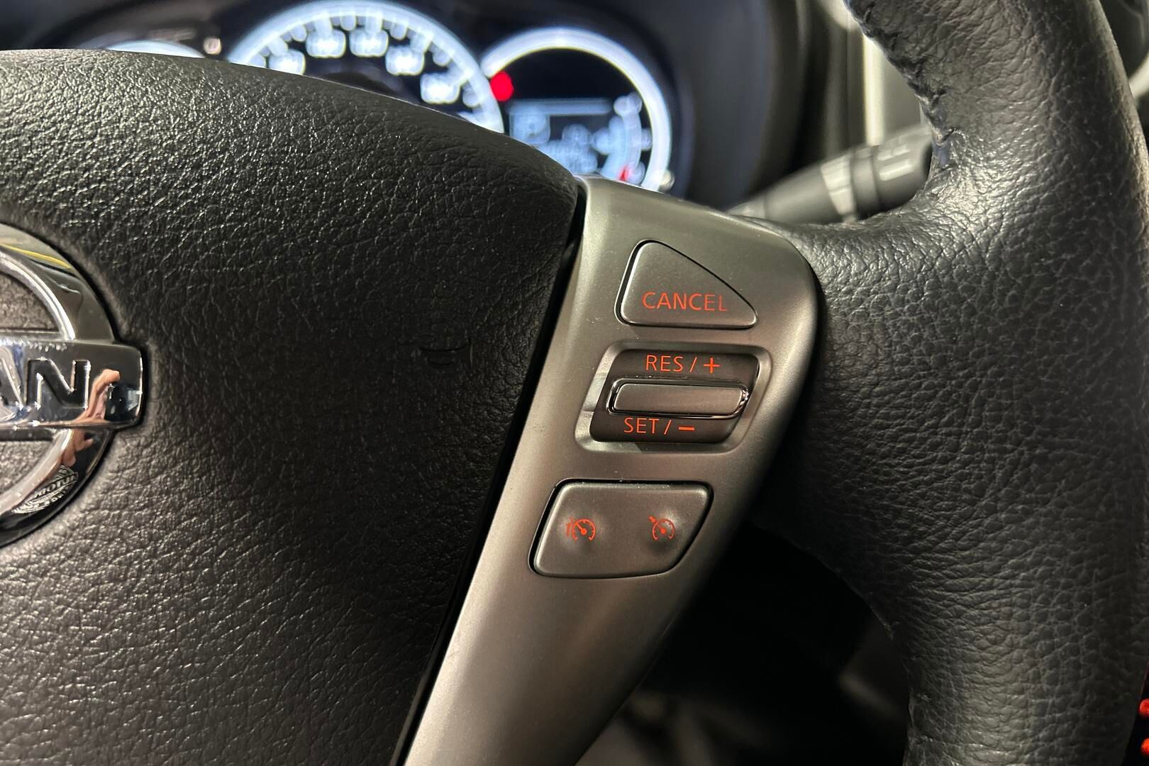 Nissan Note iso kuva 14