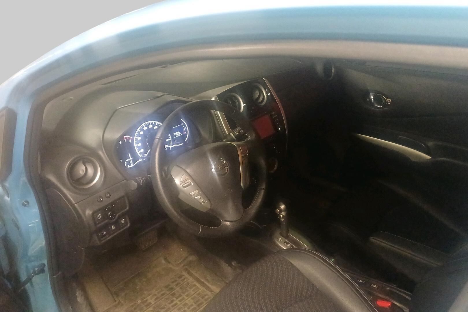 Nissan Note iso kuva 2