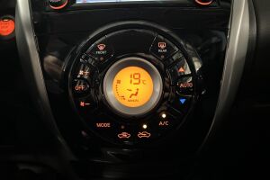 Nissan Note esikatselu 24