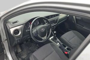 Toyota Auris esikatselu 2