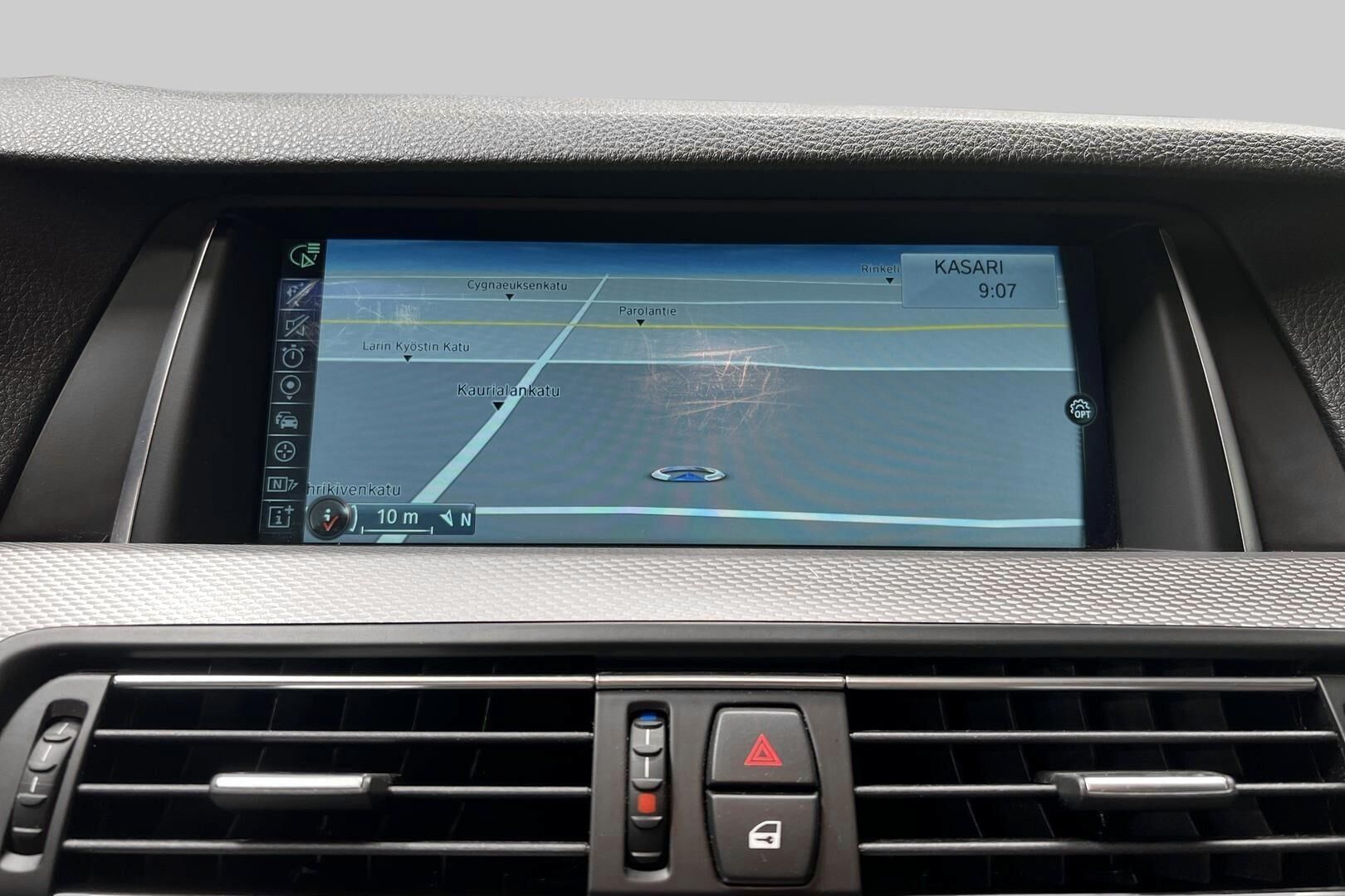 BMW 5-sarja iso kuva 16