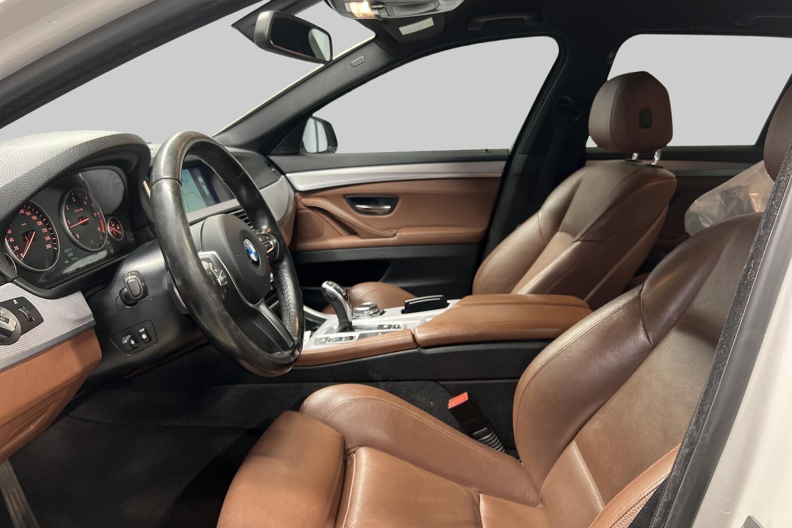 BMW 5-sarja iso kuva 8