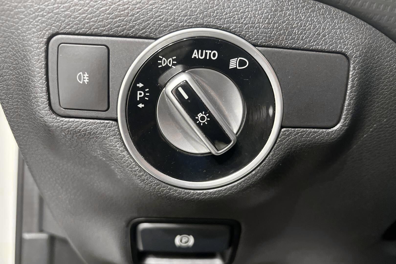 Mercedes-Benz A iso kuva 22