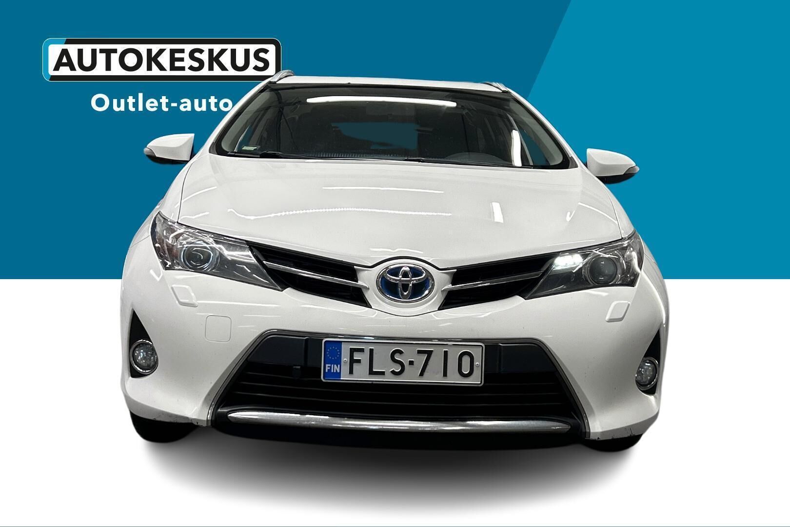 Toyota Auris iso kuva 1