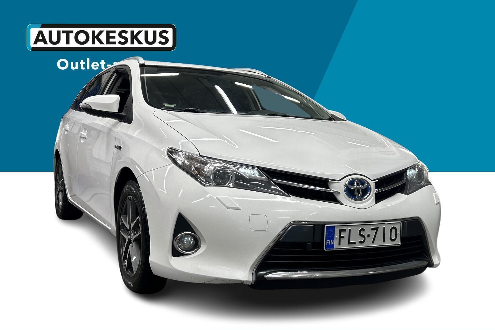 Toyota Auris iso kuva 2