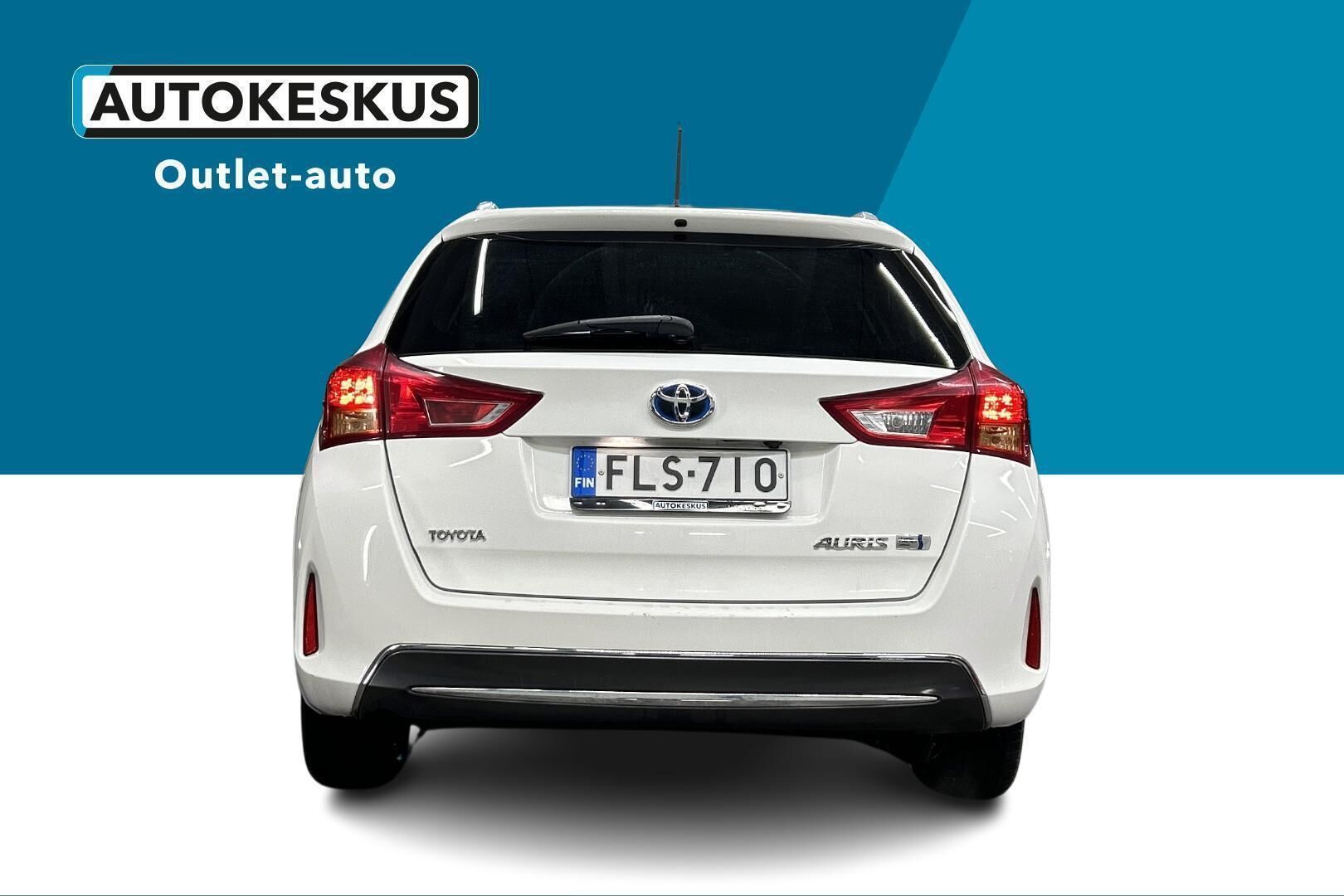Toyota Auris iso kuva 5
