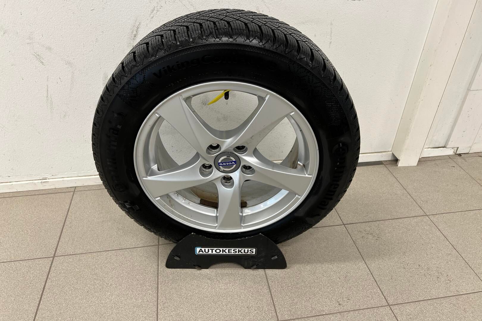 Volvo V70 iso kuva 21