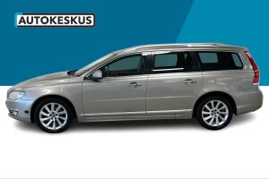 Volvo V70 esikatselu 8