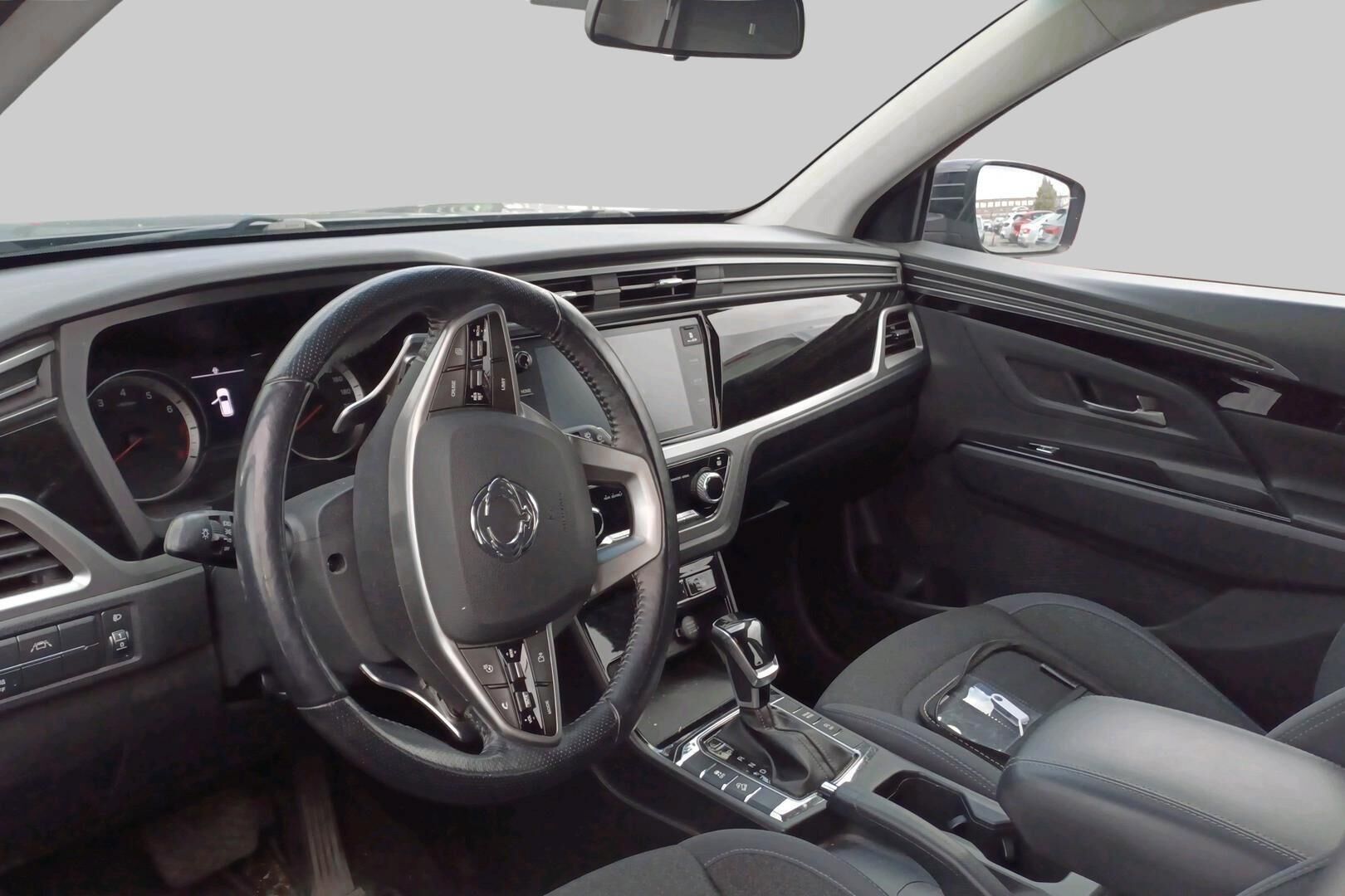 SsangYong Korando iso kuva 2