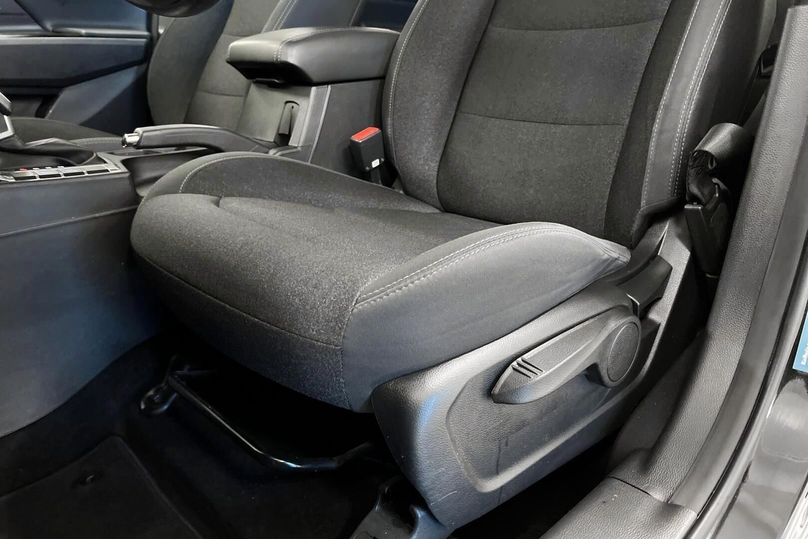 SsangYong Korando iso kuva 24