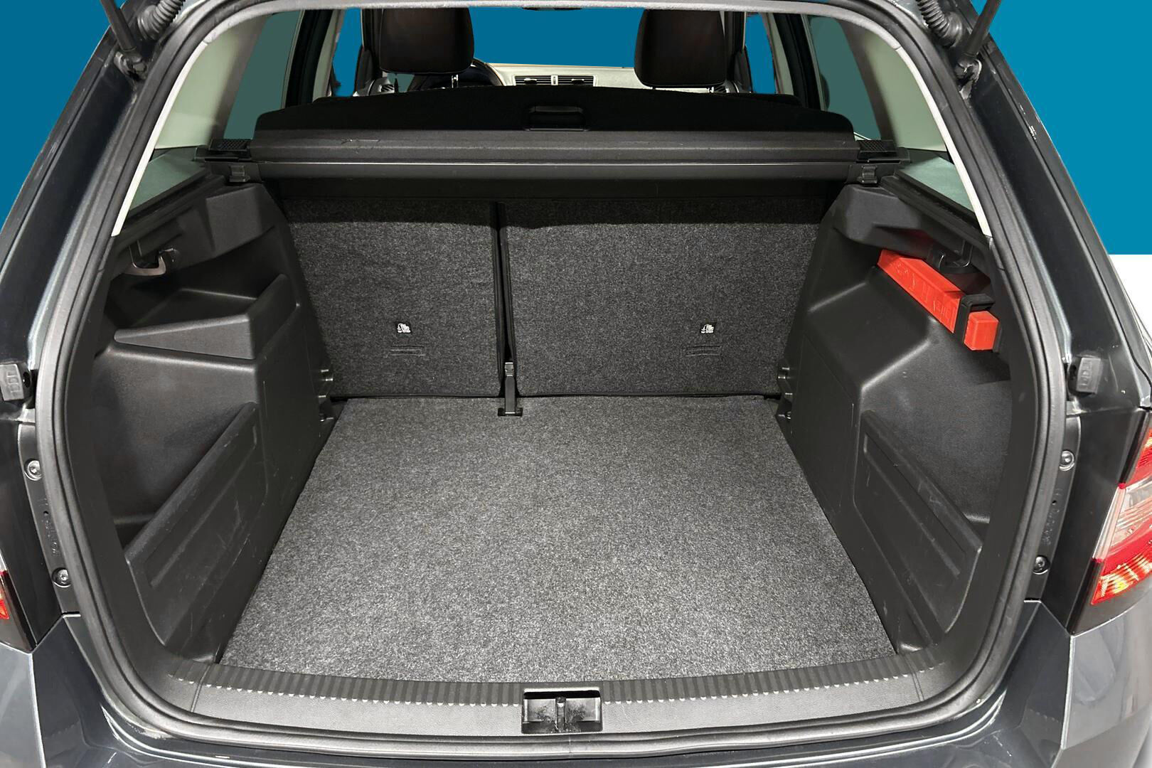Skoda Fabia iso kuva 9