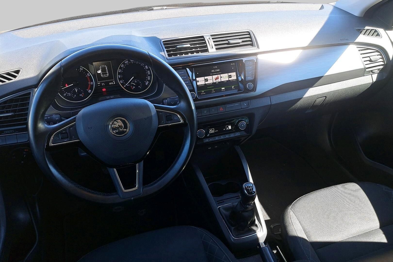 Skoda Fabia iso kuva 2