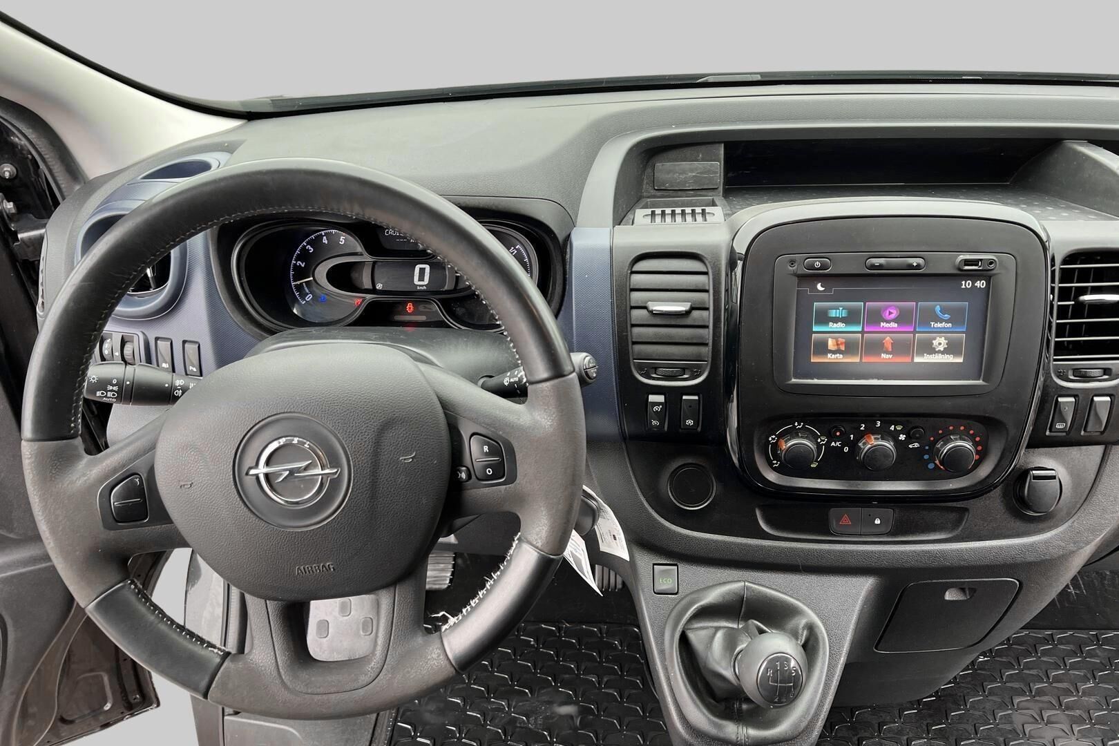 Opel Vivaro iso kuva 11