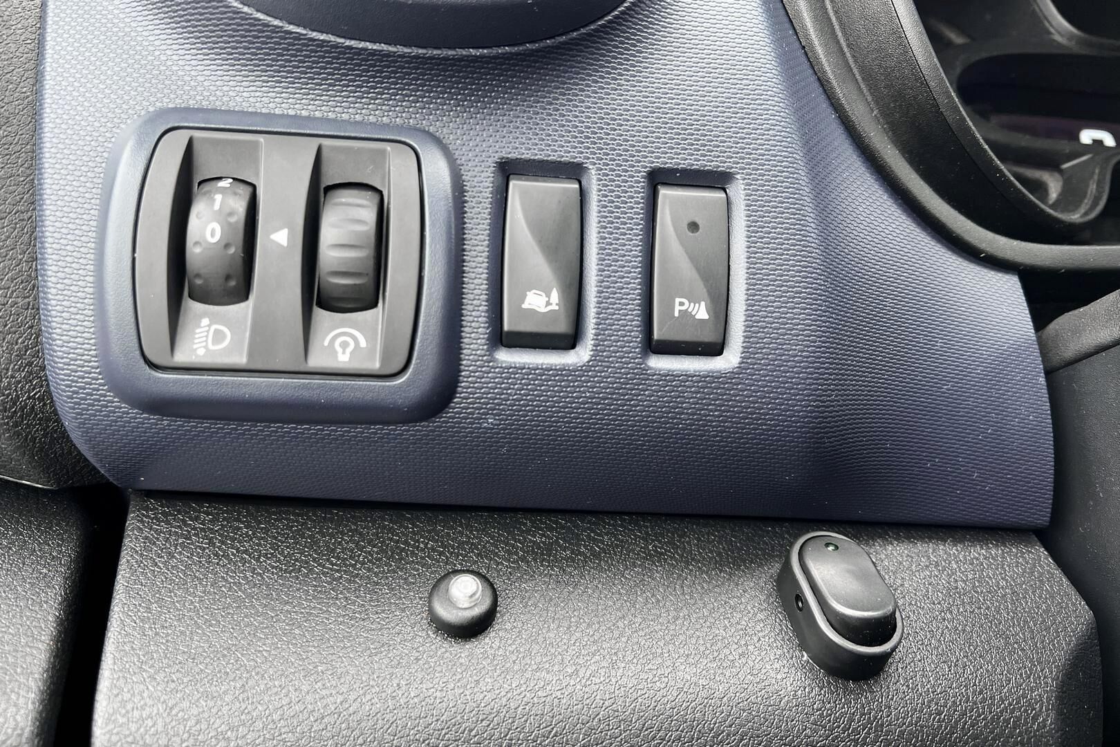Opel Vivaro iso kuva 19