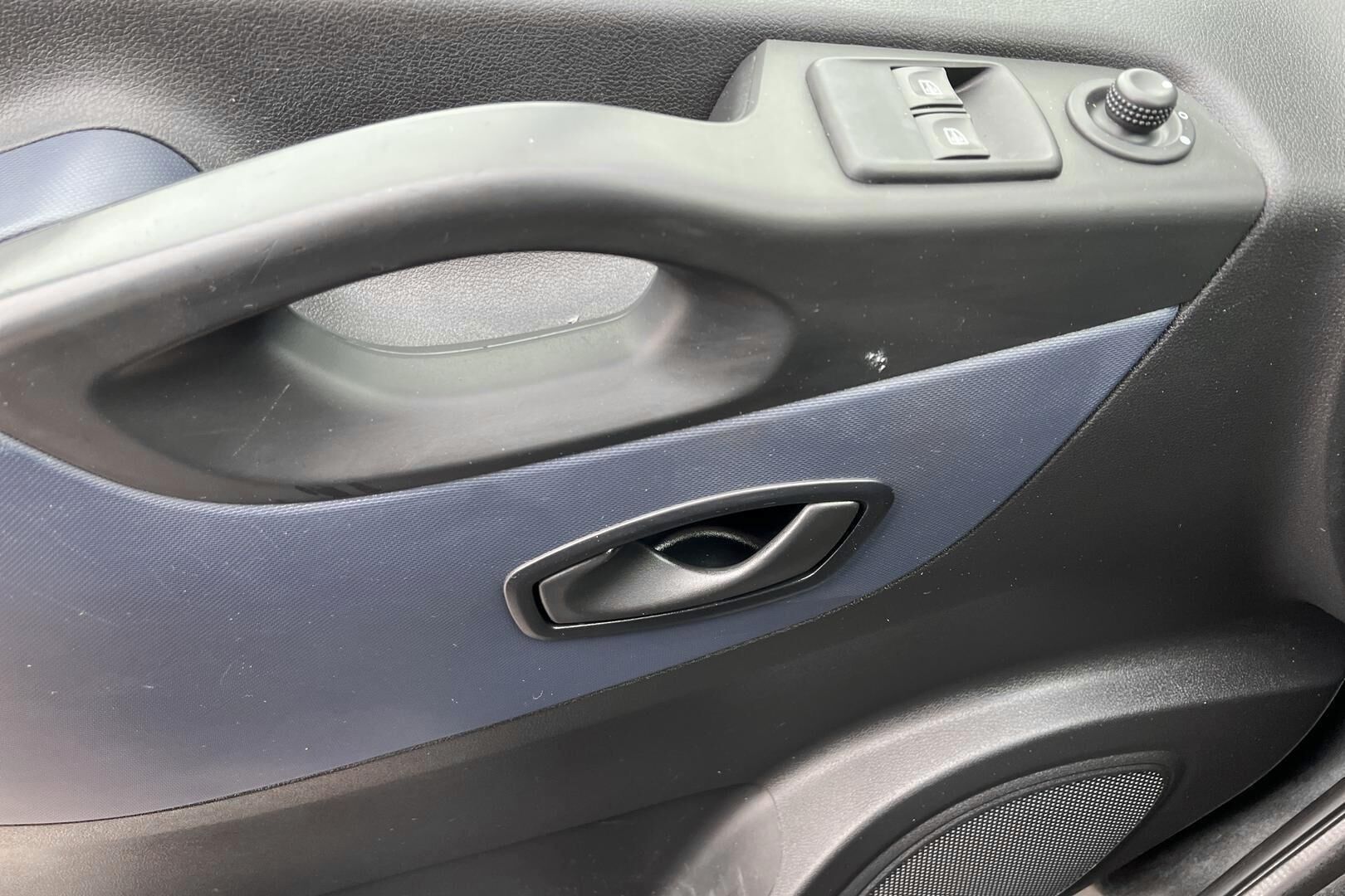 Opel Vivaro iso kuva 20