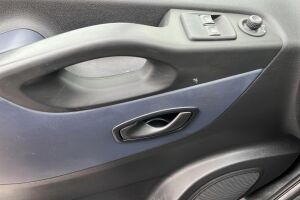Opel Vivaro esikatselu 20