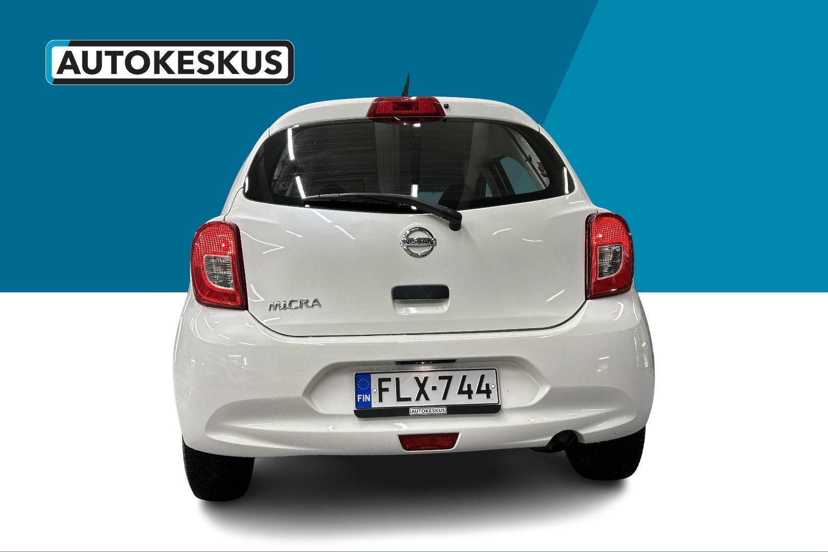 Nissan Micra iso kuva 6