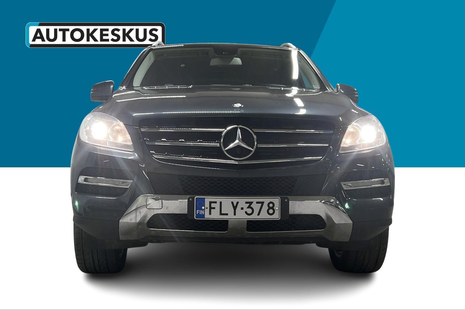 Mercedes-Benz ML iso kuva 2
