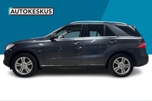 Mercedes-Benz ML esikatselu 8
