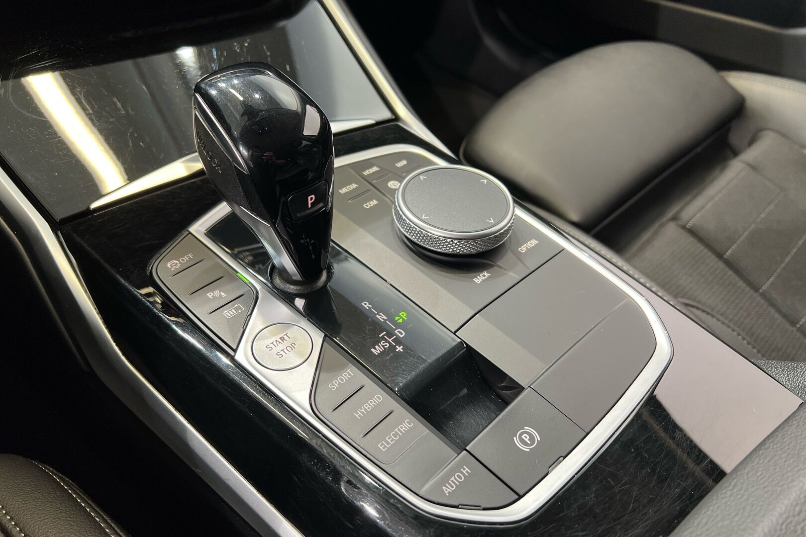 BMW 3-SARJA iso kuva 19