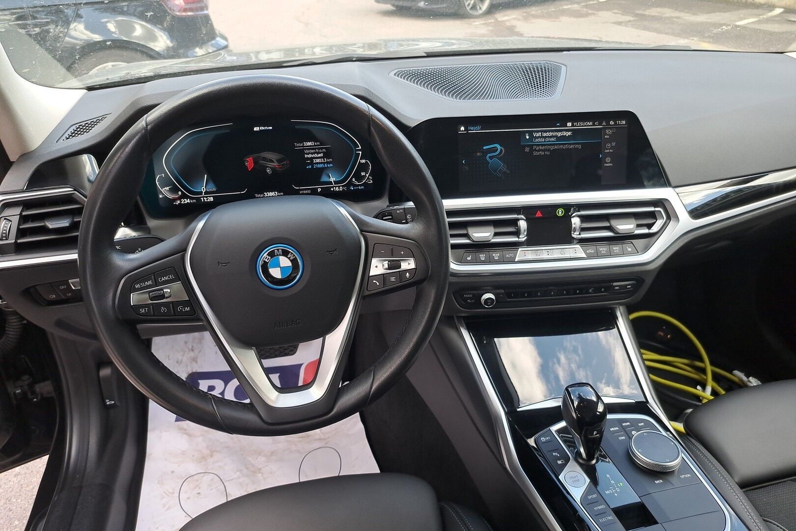 BMW 3-SARJA iso kuva 0