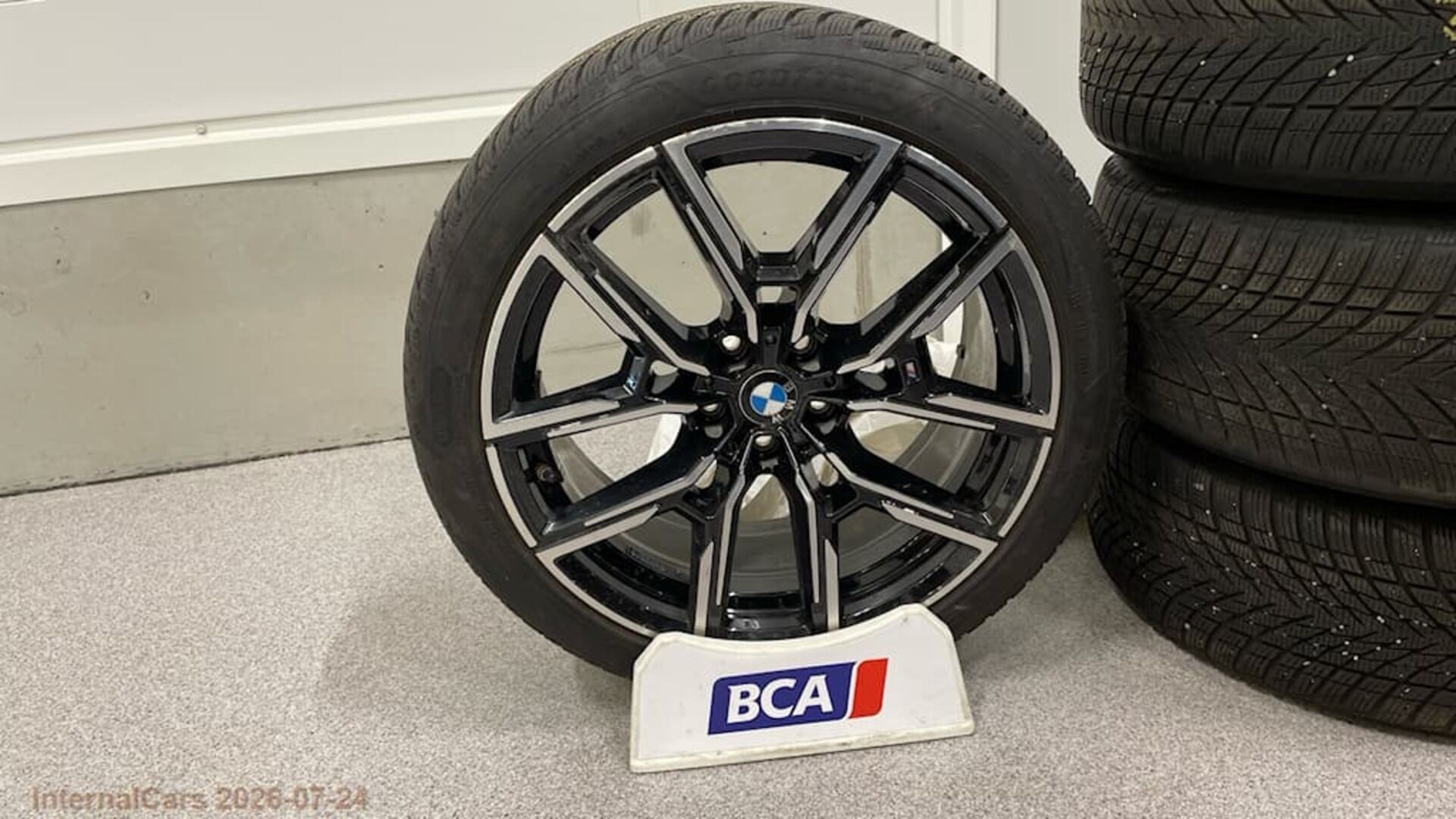 BMW I4 iso kuva 7