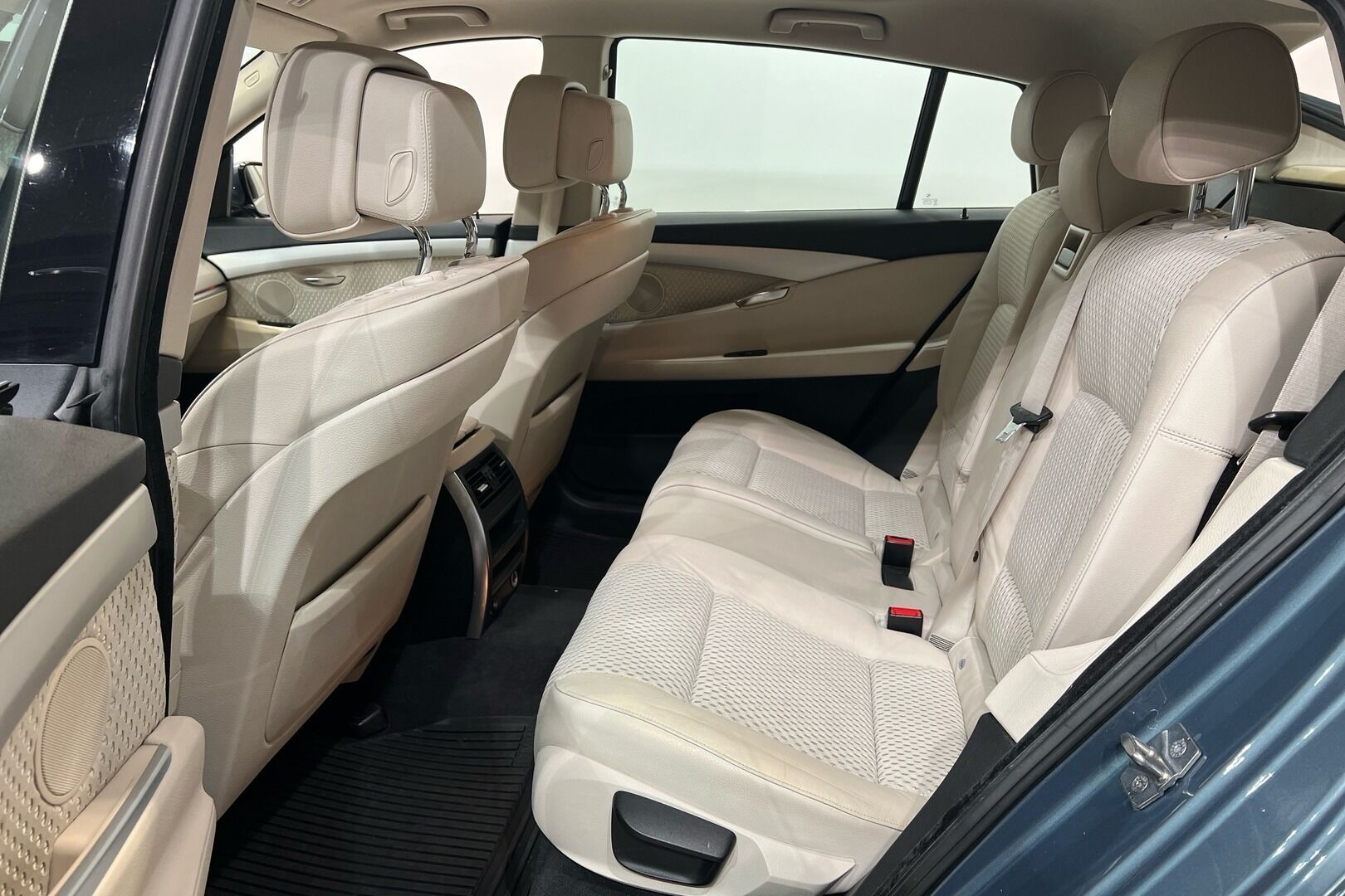 BMW 5-SARJA iso kuva 10