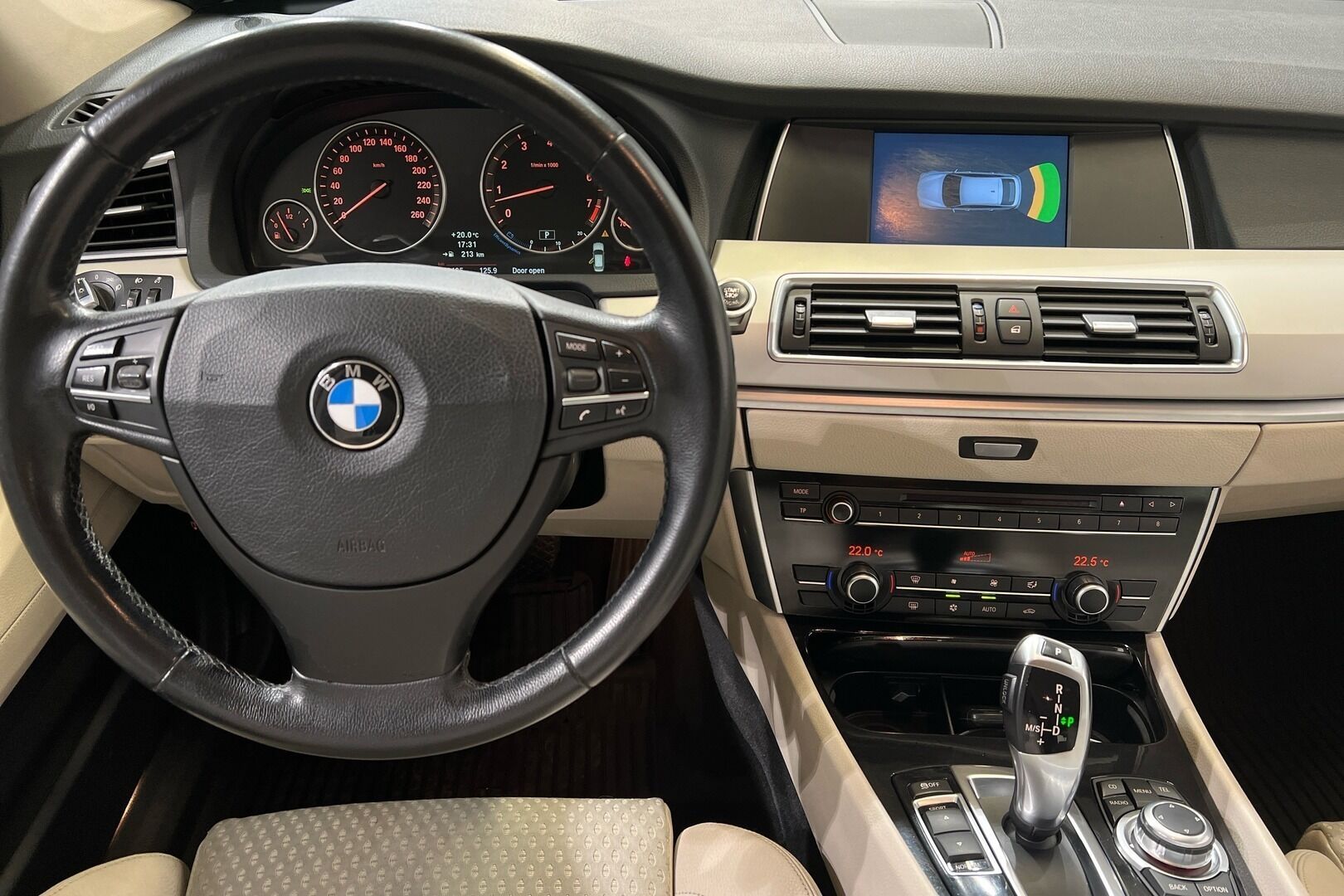 BMW 5-SARJA iso kuva 11
